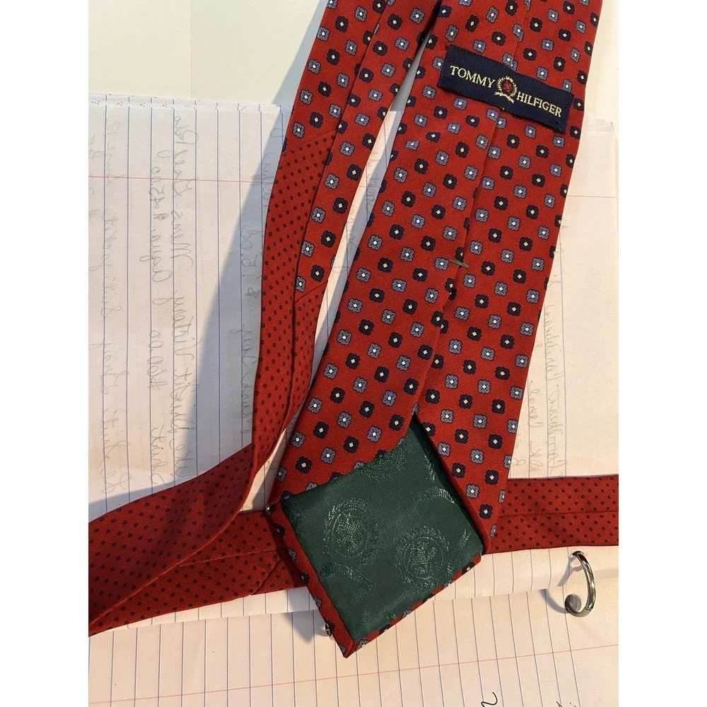 Tommy Hilfiger 100 % Silk Tie Red And‎ Blue